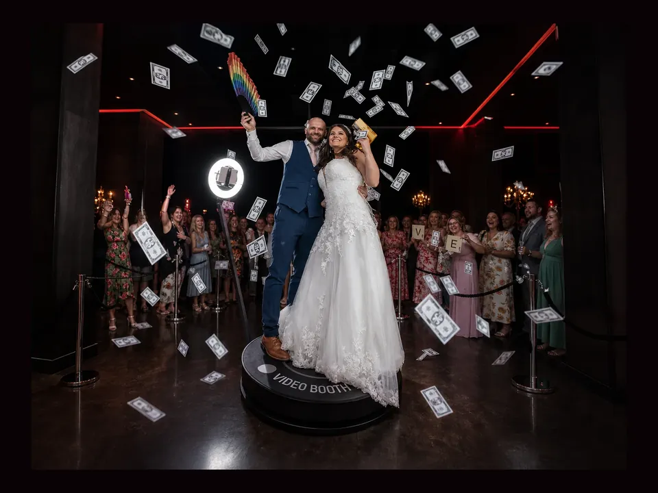 360-Degree Slomo Booth event experience by Magik Touch